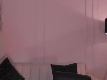 madisoncollinsx Image 17