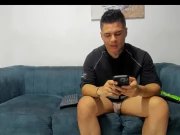 straight__friends Image 16