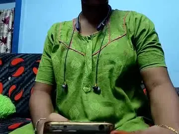 tamilmadhi520's Thumb Image